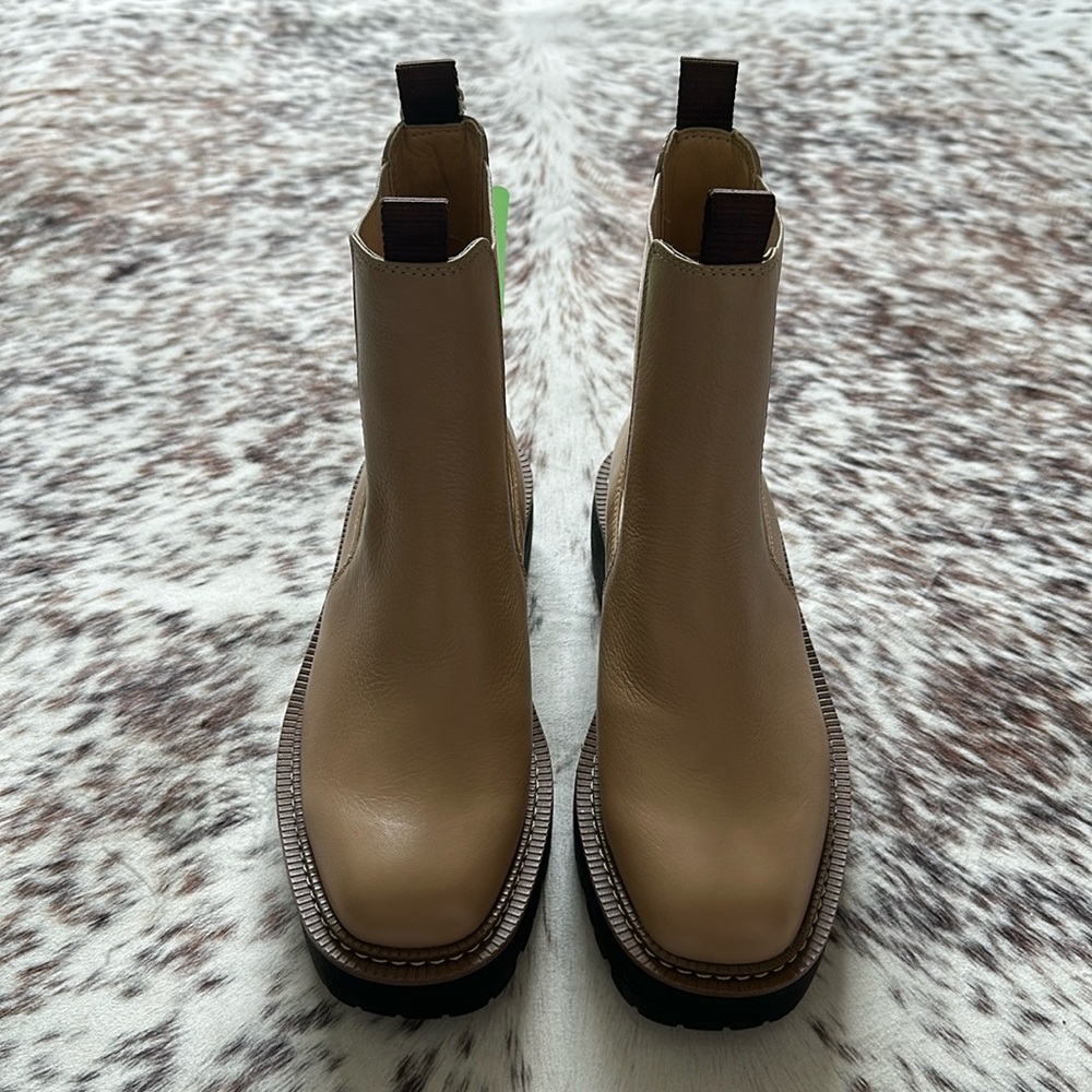 Chelsea Boots